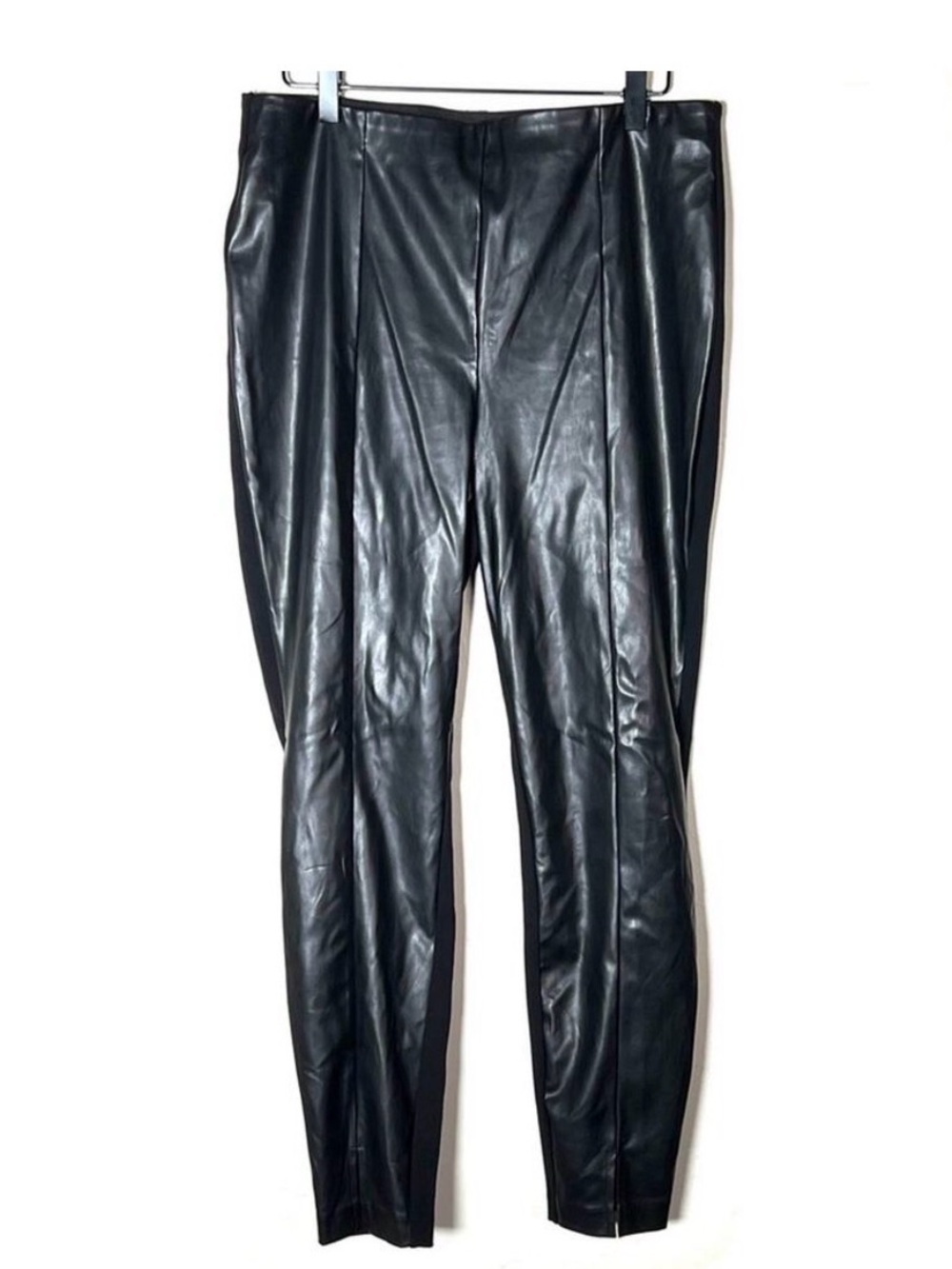 Bar III black faux leather front elastic waist legging pants size large L B18